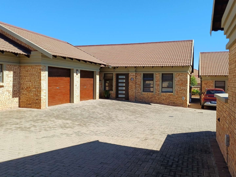 3 Bedroom Property for Sale in Shellyvale Free State